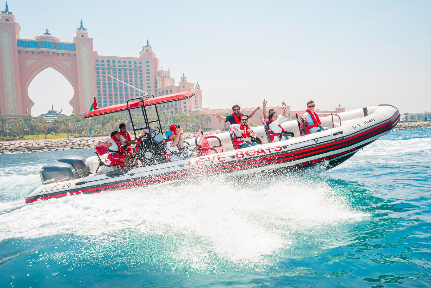 Love Boats Dubai